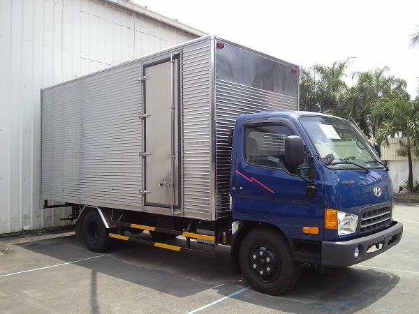 xe tai hyundai 2t5 hd65 thung kin lap rap 3